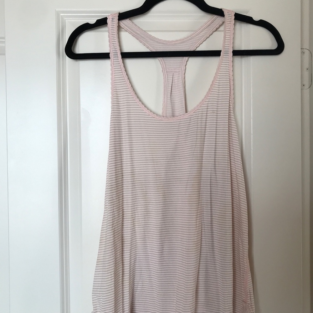 Scalloped Edge Love Tank NWOT